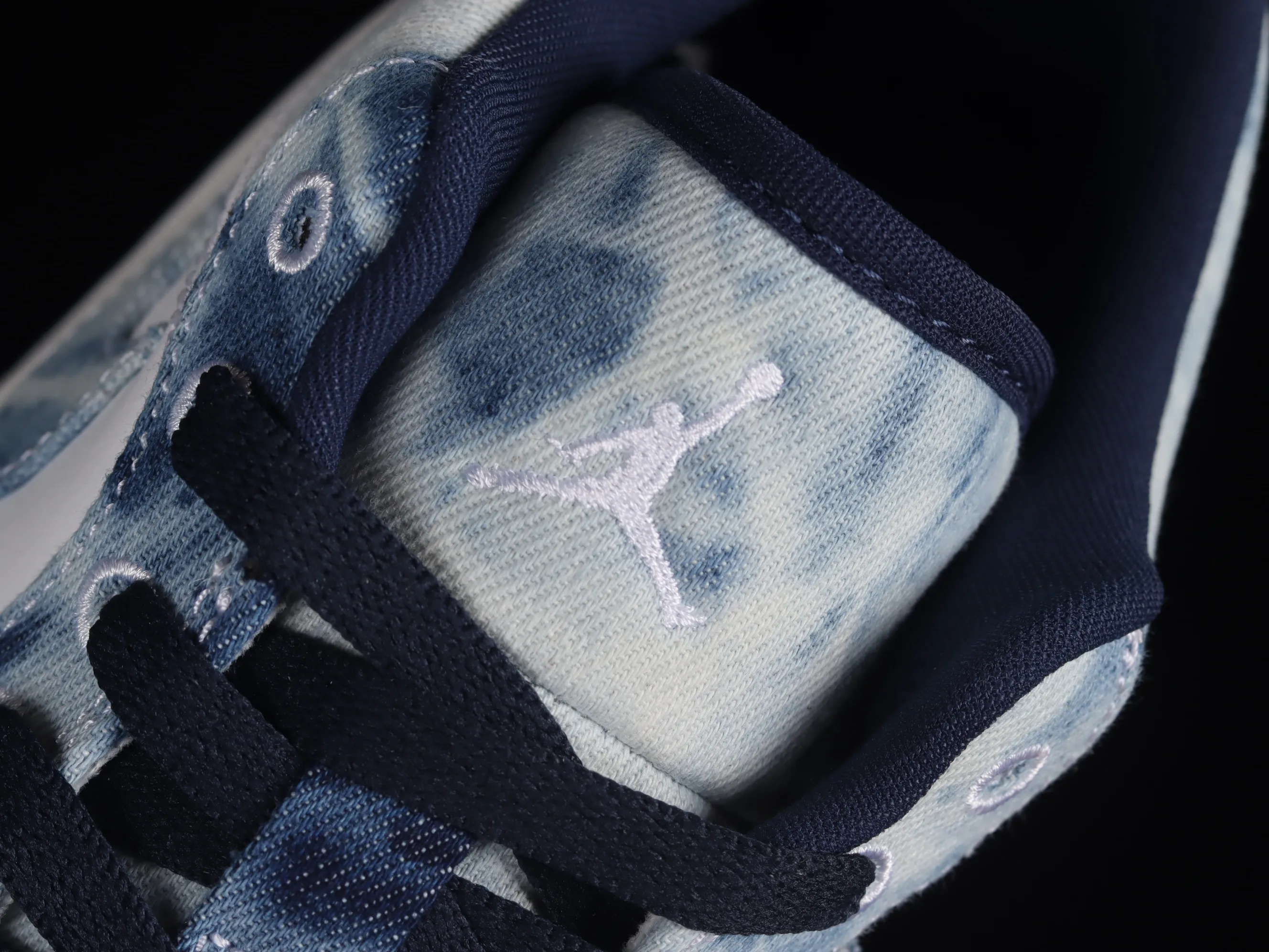 All categories Air Jordan Jordan series basketball shoes Air Jordan 1 Low G version pure original Air Jordan 1 Low "Lce Blue" AJ1 Joe 1 denim blue low-top basketball shoes CZ8455-100